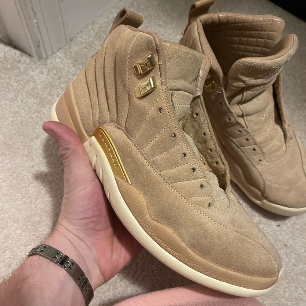 Jordan 12 tan